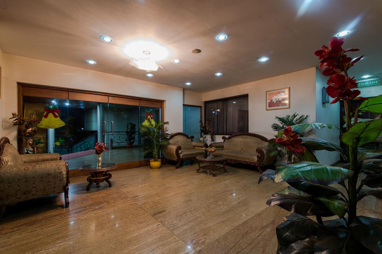 Oyo 1152 Hotel Sun Inn Boma Экстерьер фото
